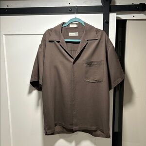 Eighty Eight Men's Short-Sleeve Cuban Collar Button-Down Shirt in Brown